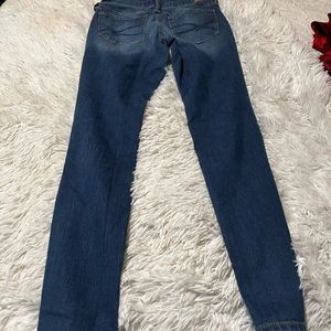 Aeropostale skinny jeans with stretch.